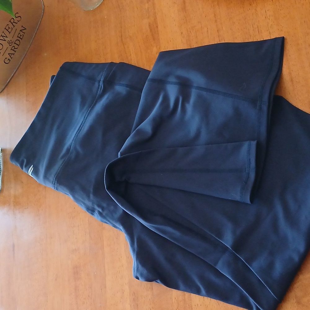 FABLETICS Pure-Luxe Crossover Flare